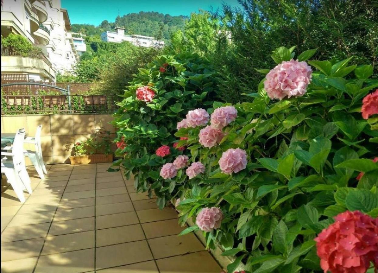 Апартаменты Ondarreta Beach & Terrace Сан-Себастьян Экстерьер фото